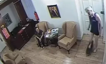 ՏԵՍԱՆՅՈՒԹ. Ասանժը Էկվադորի դեսպանատան շենքում սքեյթով է շրջել