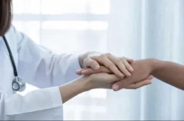 Առանց զարդերի ու արհեստական եղունգների. նոր պահանջ բուժաշխատողներից. առողջապահության նախարարություն