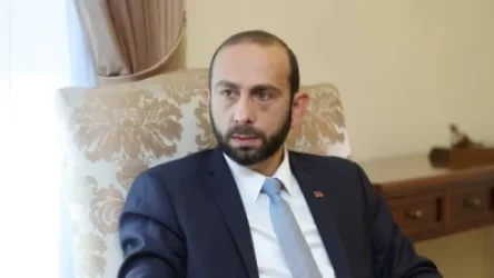 Ինչու Արարատ Միրզոյանը գրեթե չի շփվում աշխատակազմի և դեսպանների հետ. պարզաբանում է խոսնակը. «Հրապարակ»