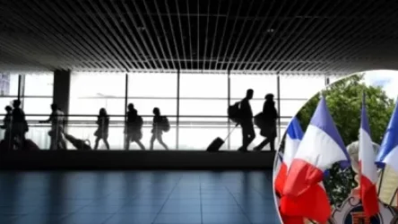 Ֆրանսիան իր քաղաքացիներին կոչ է արել լքել Ուկրաինան