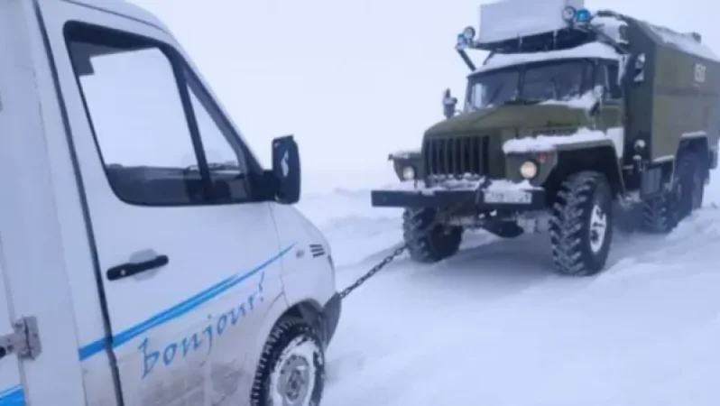 13 ավտոմեքենա է դուրս բերվել արգելափակումից