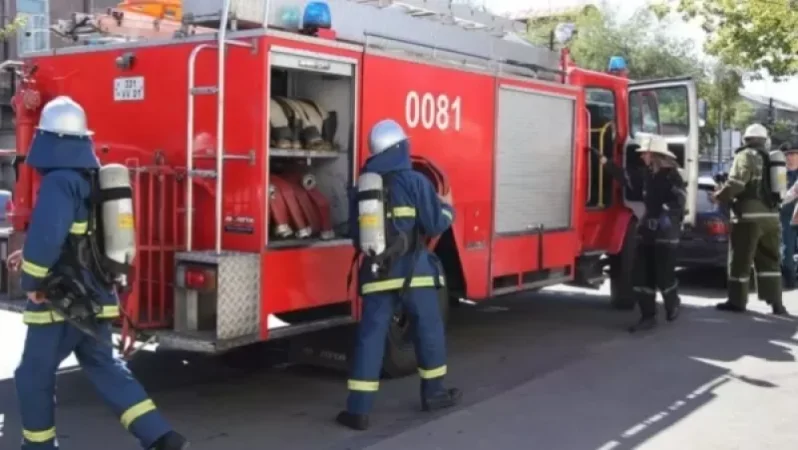 Ջերմահարվել մոտ 1 տոննա բանջարեղեն. հրդեհ գյուղամթերքի շուկայում