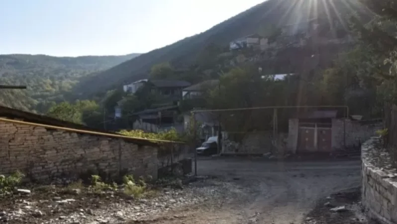 Ադրբեջանցիները կրակում են. գյուղտեխնիկան չի կարողանում մտնել Արցախի Հացի գյուղի դաշտեր․ համայնքապետ