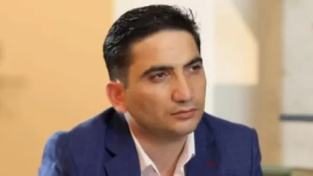 «Խուճապ է տարածվում, իբր Քաշաթաղի միջանցքում ադրբեջանցիներ են կանգնելու». Նաիրի Հոխիկյան