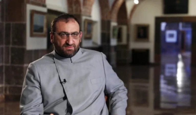 Որ դեպքում Մայր Աթոռի դիվանապետը կդադարեցնի պաշտոնավարումը և կթողնի կարգը