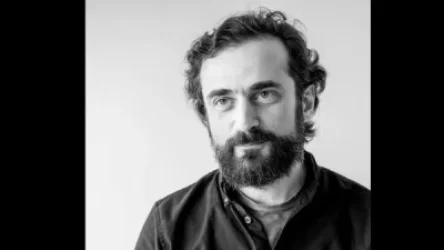 Որ տենց հեշտ «բանակ էլ չկա» եք ասում, անպատվում եք մեր զինվորներին եւ սպաներին, արժեզրկում եք այսօրվա իրենց ծառայությունը