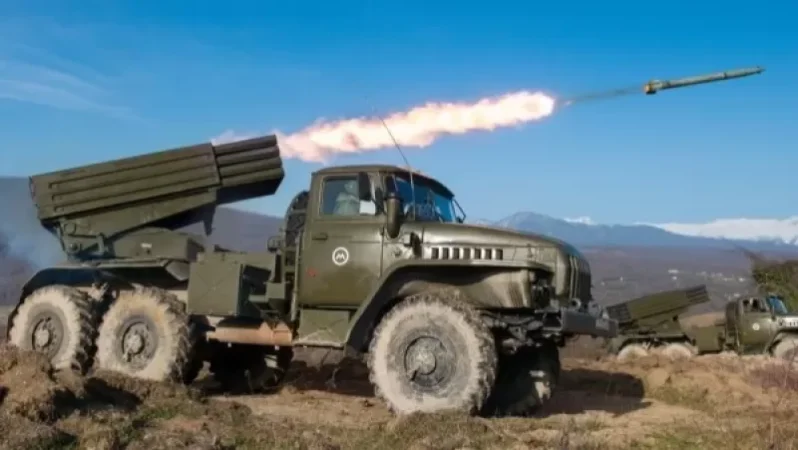 Ուկրաինացի ազգայնականները «Գրադ» հրթիռային կայաններով հարվածել են Ստարոբելսկ քաղաքի բնակելի թաղամասերին