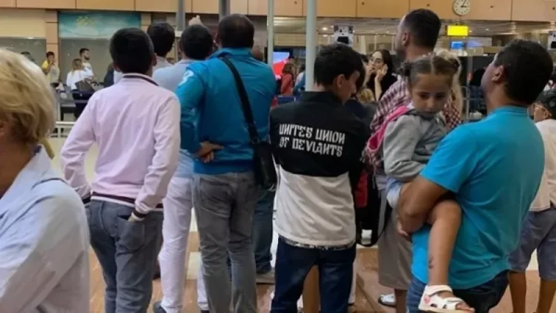 Երկար ժամերով Շարմ էլ Շեյխի օդանավակայանում մնացած հայերը արդեն Հայաստանում են