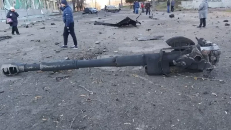 Photos: Night Fight Near Zoo