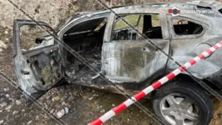 Dodge-ով բախվել է ժայռաբեկորին և կողաշրջվել, ավտոմեքենայում հրդեհ է բռնկվել