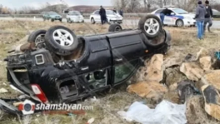 Nissan X-Trail-ը մի քանի պտույտ գլորվել է ու գլխիվայր շրջվել. կան վիրավորներ