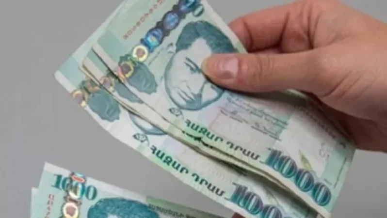 Ծովինարցի կինը նպաստ ստանալու համար կաշառք է առաջարկել