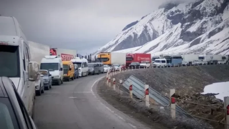 Լարսը կրկին փակ է