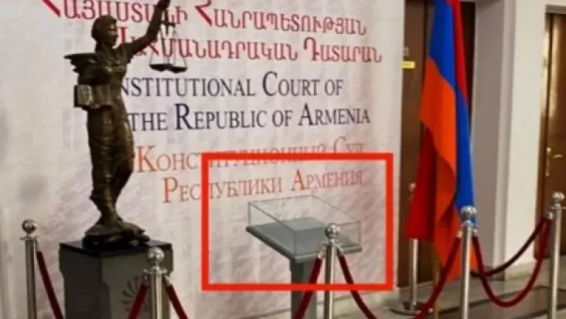 Սահմանադրական դատարանից անհետացել է՞ Սահմանադրության Մայր օրինակը. ՍԴ դատարանից մեկնաբանում են կատարվածը