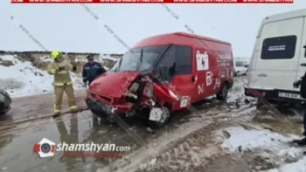 Արագածոտնում բախվել են 2 Ford Transit ավտոմեքենաներ․ կա վիրավոր