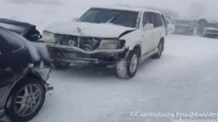 Ծաղկաձոր քաղաքի մոտ միմյանց են բախվել մոտ 17 ավտոմեքենա