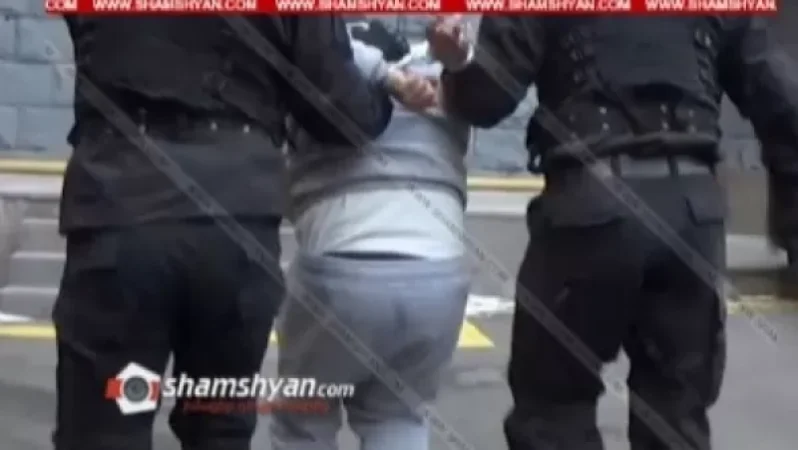 VIDEO: Director of a Well-Known Company Detained by Police in a Hummer