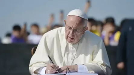 «Առաջարկը սեղանի վրա է». Հռոմի պապ Ֆրանցիսկոսը՝ Ուկրաինա գնալու մասին
