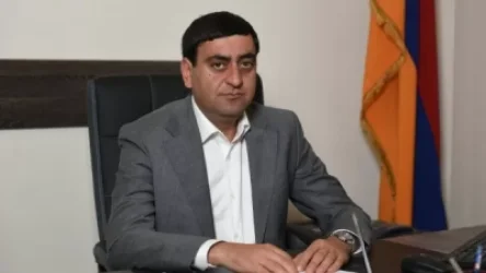 Փոքր համայնք, ճոխ մեքենա. Մեծամորի համայնքապետը որոշել է շքեղ ծառայողական մեքենա ձեռք բերել․ «Հրապարակ»