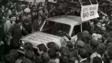 ԼՈՒՍԱՆԿԱՐՆԵՐ․ «ՎԱԶ-2121 Նիվա» մակնիշի ավտոմեքենան 45 տարեկան է