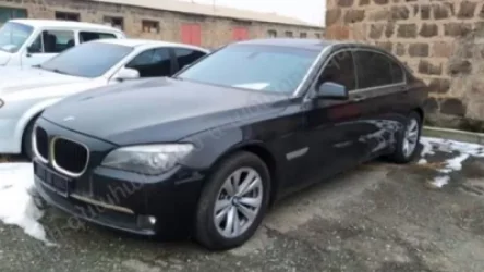 Վաճառքի է հանվել Ալեն Սիմոնյանին սպասարկած նախկին մեքենան. մանրամասներ