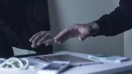 Ստեփանակերտի բնակելի շենքերից մեկի բնակարանից 22.100 դոլար են գողացել. ոստիկանություն