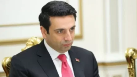 ՏԵՍԱՆՅՈՒԹ. Ալեն Սիմոնյանը Արցախը համարո՞ւմ է Ադրբեջանի մաս, թե ոչ. ԱԺ նախագահը պատասխանում է հարցին