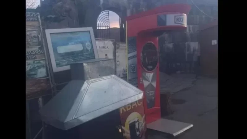 Սպորտային սարքը հանվել է «Գառնի» պատմամշակութային արգելոց-թանգարանի մուտքի մոտից