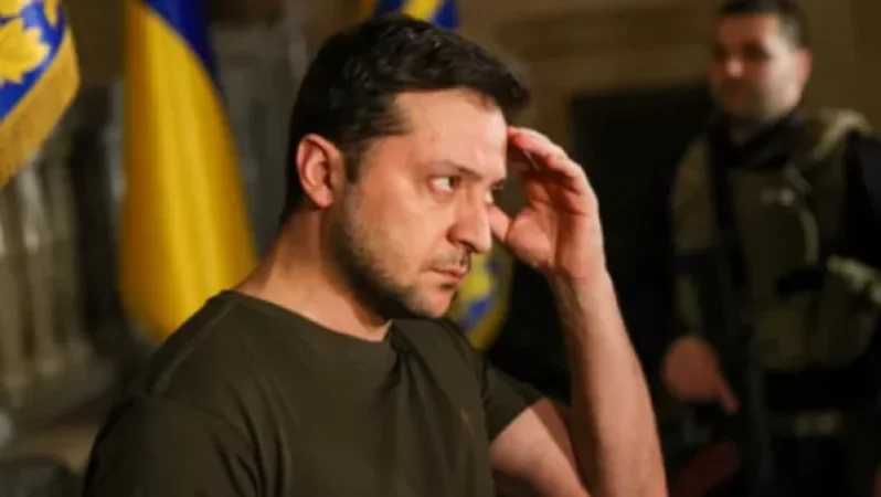 Զելենսկին երկարաձգում է ռազմական դրությունը