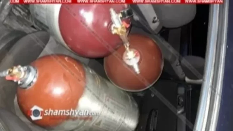 Տղամարդու ավտոմեքենայում հայտնաբերվել են տարբեր ավտոմեքենաներից թալանված գազաբալոններ