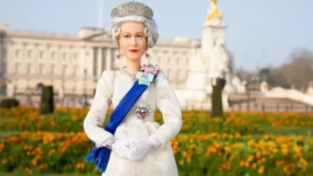 Բարբի տիկնիկ՝ Եղիսաբեթ II-ի 96-ամյակին նվիրված