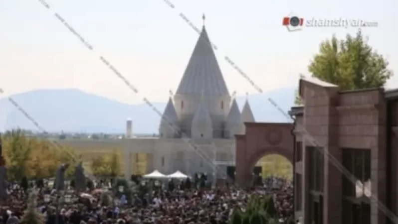 Եզդիական «Տաուսե Մալաք և 7 հրեշտակներ» տաճարի տարածքում հայտնաբերվել է տղամարդու դի. Shamshyan. com