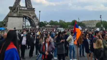 ՏԵՍԱՆՅՈՒԹ. Ակցիա Փարիզում` Հայոց ցեղասպանության և 44-օրյա զոհերի հիշատակին