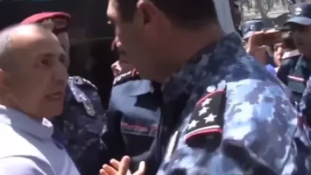 ՏԵՍԱՆՅՈՒԹ. Ոստիկանությունը կոպտորեն խոչընդոտել է լրագրողի գործունեությունը. Տիգրան Աբրահամյան