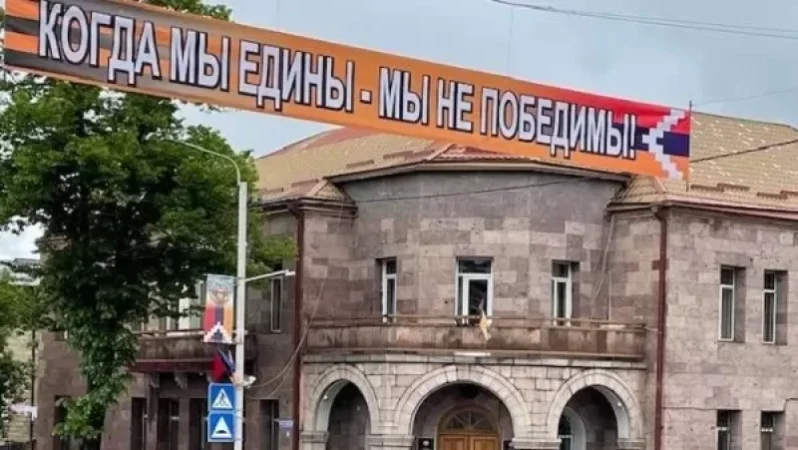 Լուսանկարներ․  Ստեփանակերտը պատրաստվում է Մայիսի 9-ին