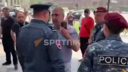 ՏԵՍԱՆՅՈՒԹ. Բերման են ենթարկել Վահագն Չախալյանին՝ զենք-զինամթերք պահելու կասկածանքով