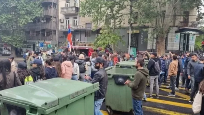 Հրահանգ են ստացել՝ ամեն գնով բացել փողոցները․ «Հրապարակ»