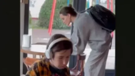 Զելենսկու գրասենյակից Ջոլիին առաջարկել են կրկին այցելել Ուկրաինա