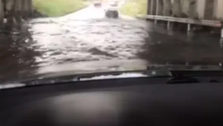 ՏԵՍԱՆՅՈՒԹ. Հեղեղ` Բալահովիտ համայնքից դեպի Երևան եկող կամրջի տակ