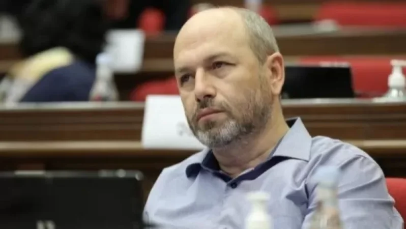 Հիմա իշխանությունների ասածները ինչպե՞ս լուրջ մեկնաբանենք․ Նազարյան