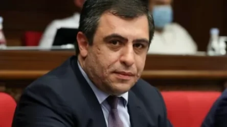 «Պաշտոնն արմատուրա է… մի օր ձեռդ է, մի օր...». ֆեյսբուքյան գրառման համար Լոռու մարզպետը խումբ է ուղարկել քաղաքացուն ծեծելու.  «Ժողովուրդ»