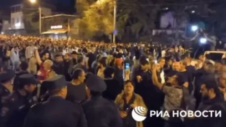 ՏԵՍԱՆՅՈՒԹ. «Դիմադրություն» շարժման անդամները` վարչապետ Փաշինյանի կառավարական առանձնատան մոտ