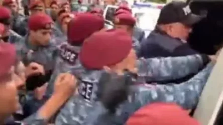 ՏԵՍԱՆՅՈՒԹ. Մայրաքաղաքի մի շարք փողոցներ փակ են, կան բերման ենթարկվածներ