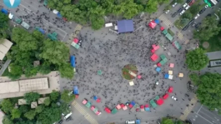 19:31-ի դրությամբ Ֆրանսիայի հրապարակում և հարակից տարածքներում գտնվել է շուրջ 2800 մարդ