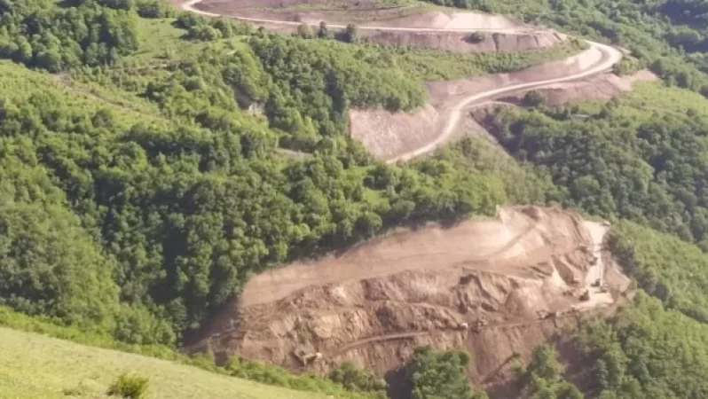 «Լաչինի միջանցքին «ալտերնատիվ» համարվող ճանապարհը ծուղակ է Արցախի հայերի համար»․ Նահապետյանը ահազանգում է