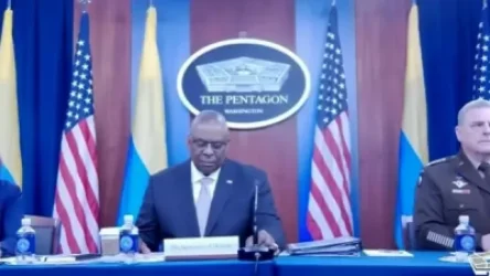 ՏԵՍԱՆՅՈՒԹ․ Պենտագոնի ղեկավարը խոսել է Ուկրաինայի շրջված դրոշների ֆոնին