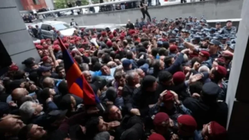 Ոստիկանները մայիսին ավելի քան 3 մլրդ դրամ պարգևավճար են ստացել. ՍիվիլՆեթ