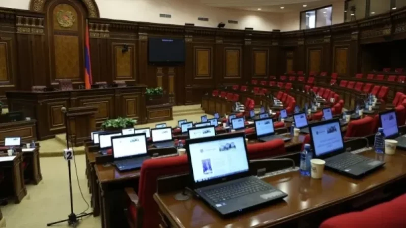 Իշխանությանը հրավիրում եմ խորհրդարան․ ընդդիմությունը ցանկանում է ԱԺ արտահերթ նիստ հրավիրել