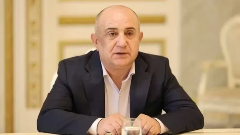 Փաշինյանը Բաբայանի միջոցով փորձում է շանտաժի ենթարկել Արցախի նախագահին. Լարված մթնոլորտ է. «Փաստ»