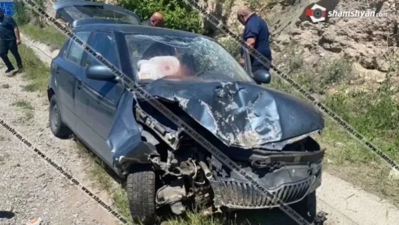 Խոշոր ավտովթար՝ Արագածոտնի մարզում. 31-ամյա վարորդը Skoda-ով բախվել է ապառաժ քարերին